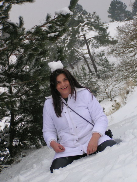 Picture of Cynthia Fridsma in the snow - March 2006